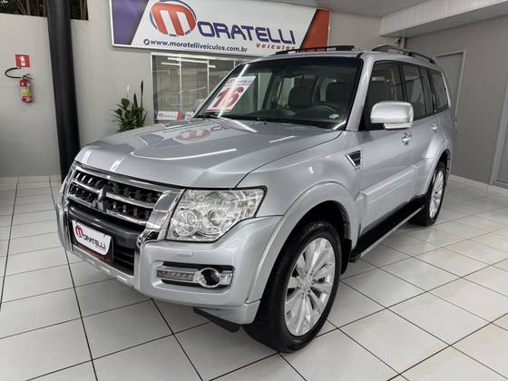 MITSUBISHI PAJERO FULL 3.2 HPE 4X4 16V TURBO INTERCOOLER DIESEL 4P AUTOMÁTICO MITSUBISHI PAJERO FULL 3.2 HPE 4X4 16V TURBO INTERCOOLER DIESEL 4P AUTOMÁTICO